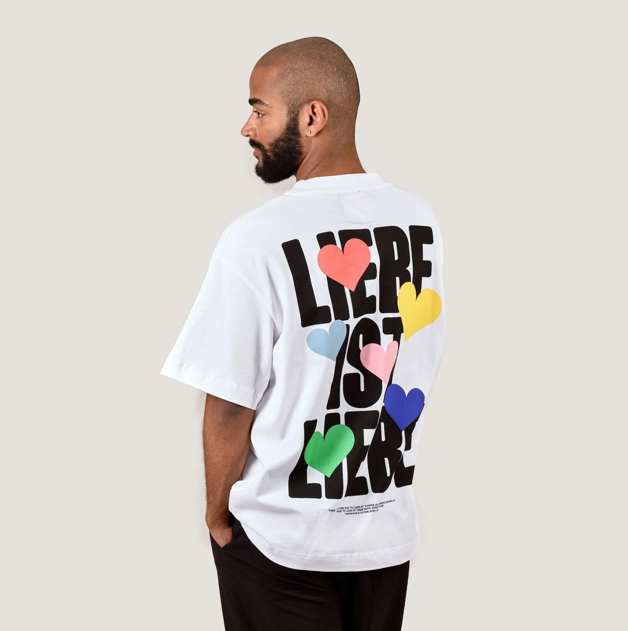 LIEBE IST LIEBE T – White oversize