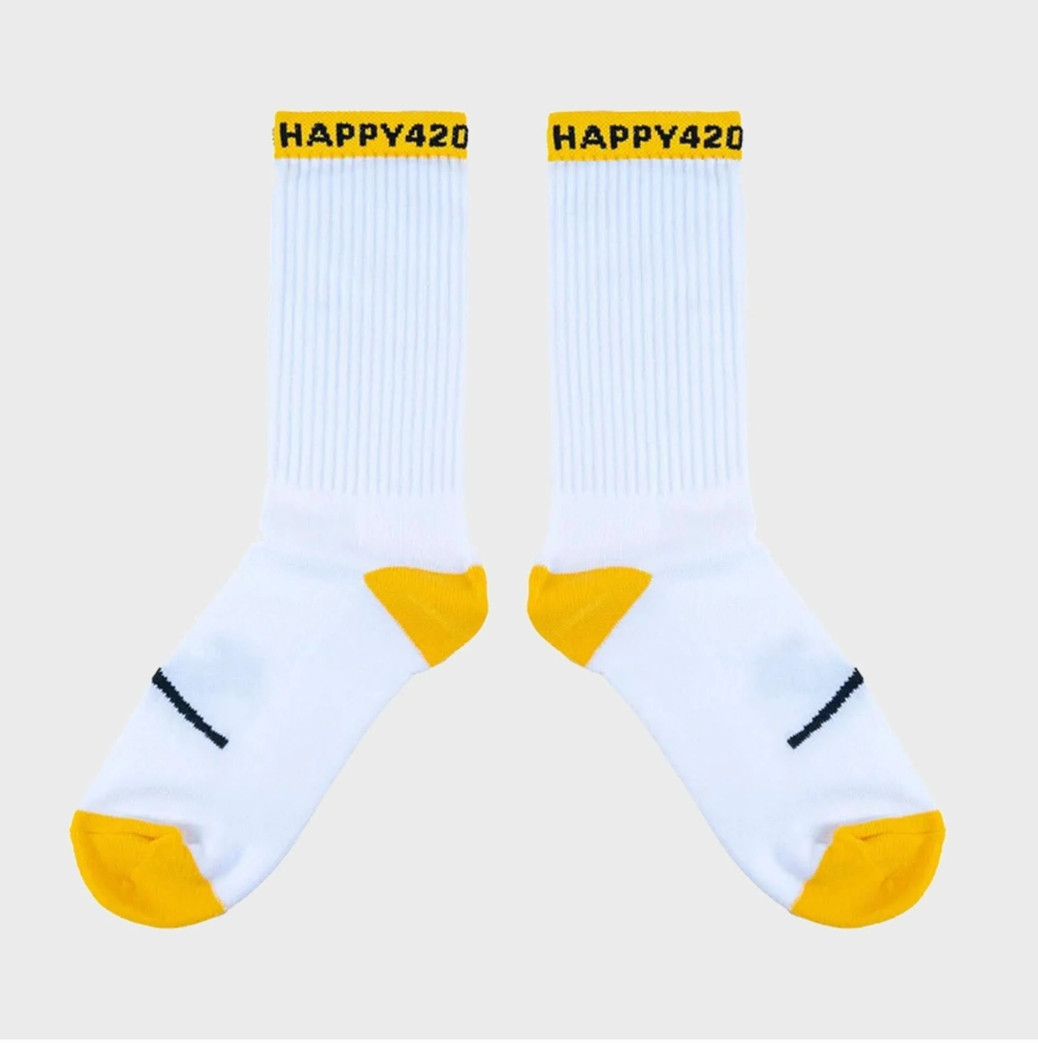 🧦 SOCKS – Smile White-Yellow One Size